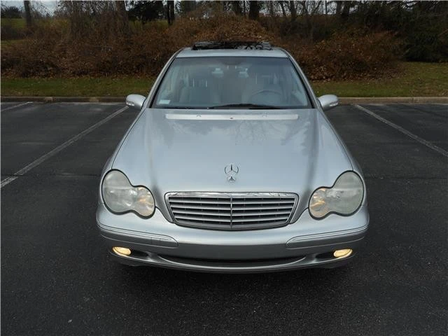 2002 Mercedes-Benz W203 C-Class - Image 11 of 12