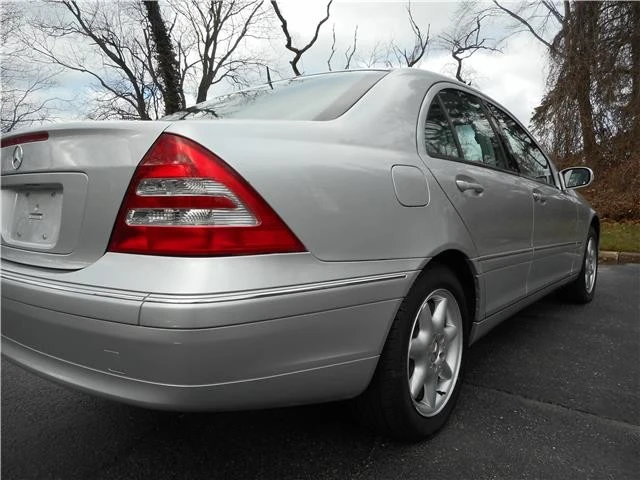 2002 Mercedes-Benz W203 C-Class - Image 4 of 12