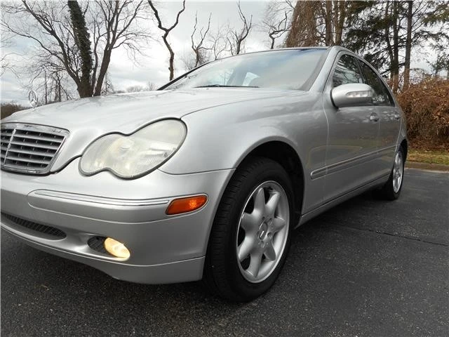 2002 Mercedes-Benz W203 C-Class - Image 10 of 12