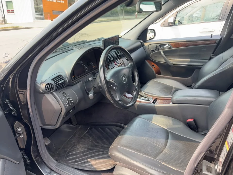 2002 Mercedes-Benz W203 C-Class - Image 13 of 14