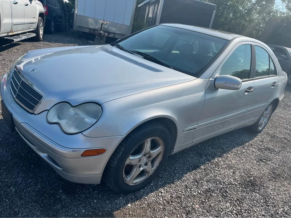 2002 Mercedes-Benz W203 C-Class - Image 2 of 10