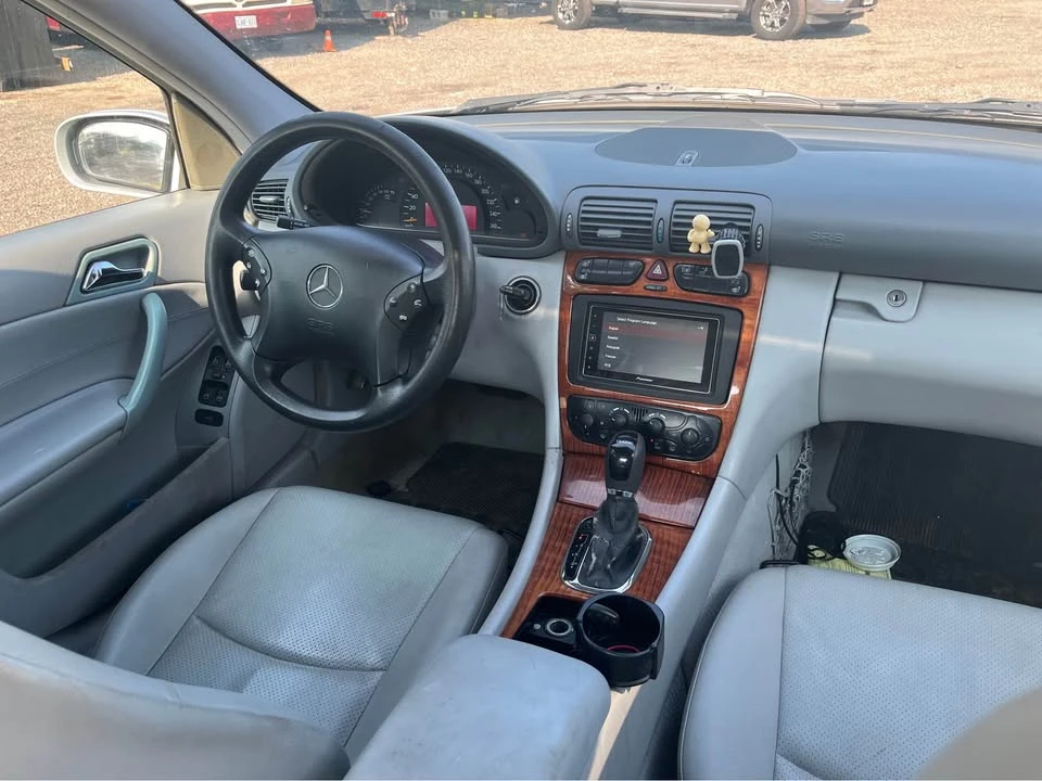 2002 Mercedes-Benz W203 C-Class - Image 8 of 10
