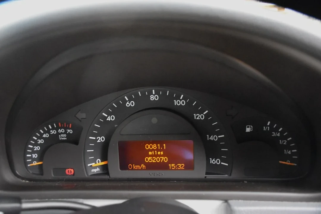 2002 Mercedes-Benz W203 C-Class - Image 29 of 30