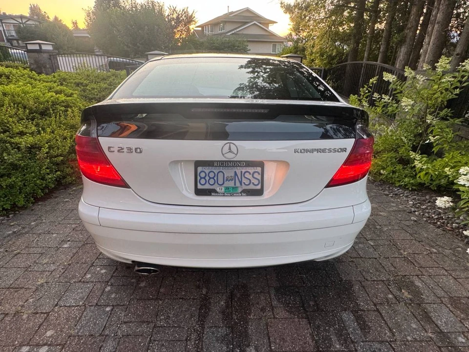 2002 Mercedes-Benz W203 C-Class - Image 11 of 23
