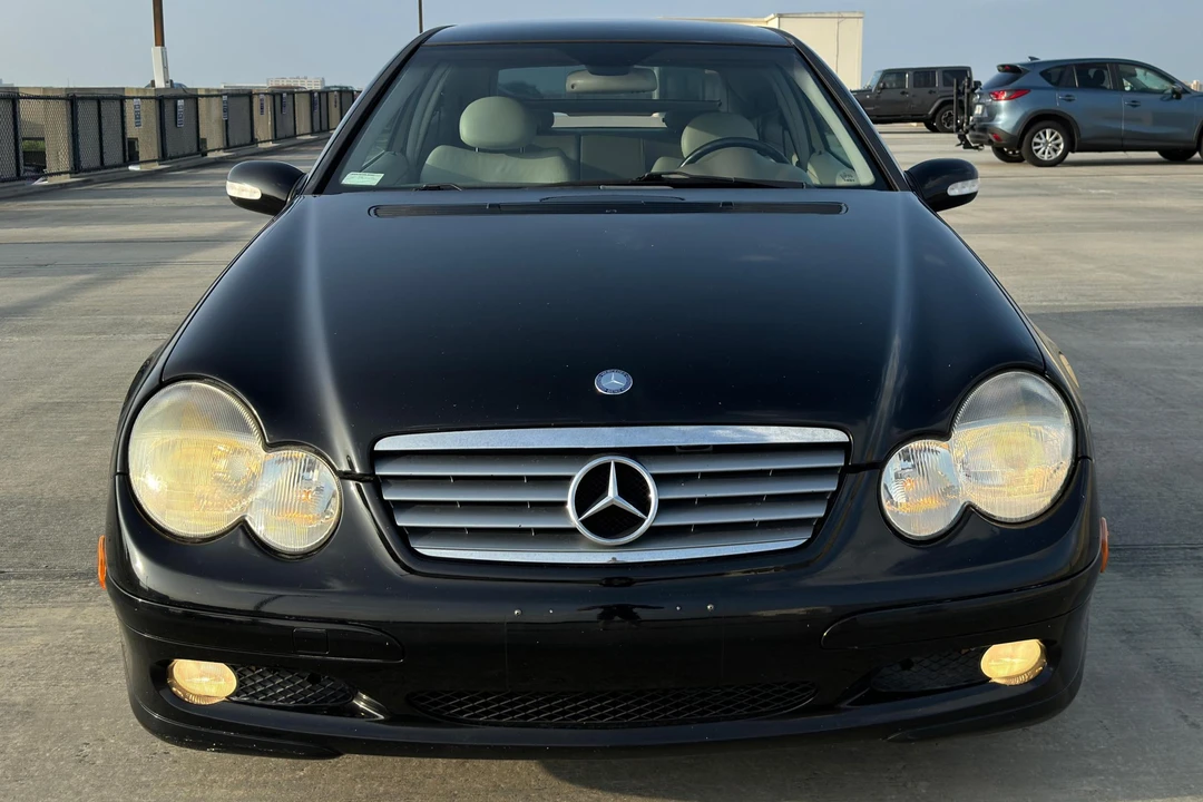 2002 Mercedes-Benz W203 C-Class - Image 2 of 31