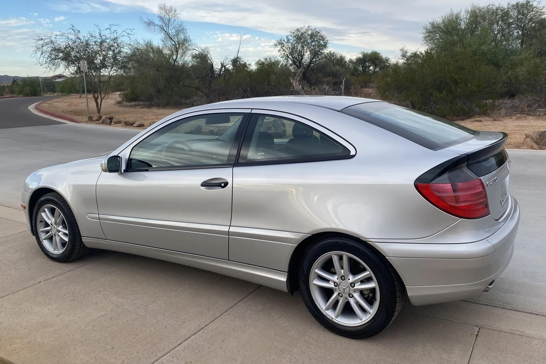 2002 Mercedes-Benz W203 C-Class - Image 14 of 26