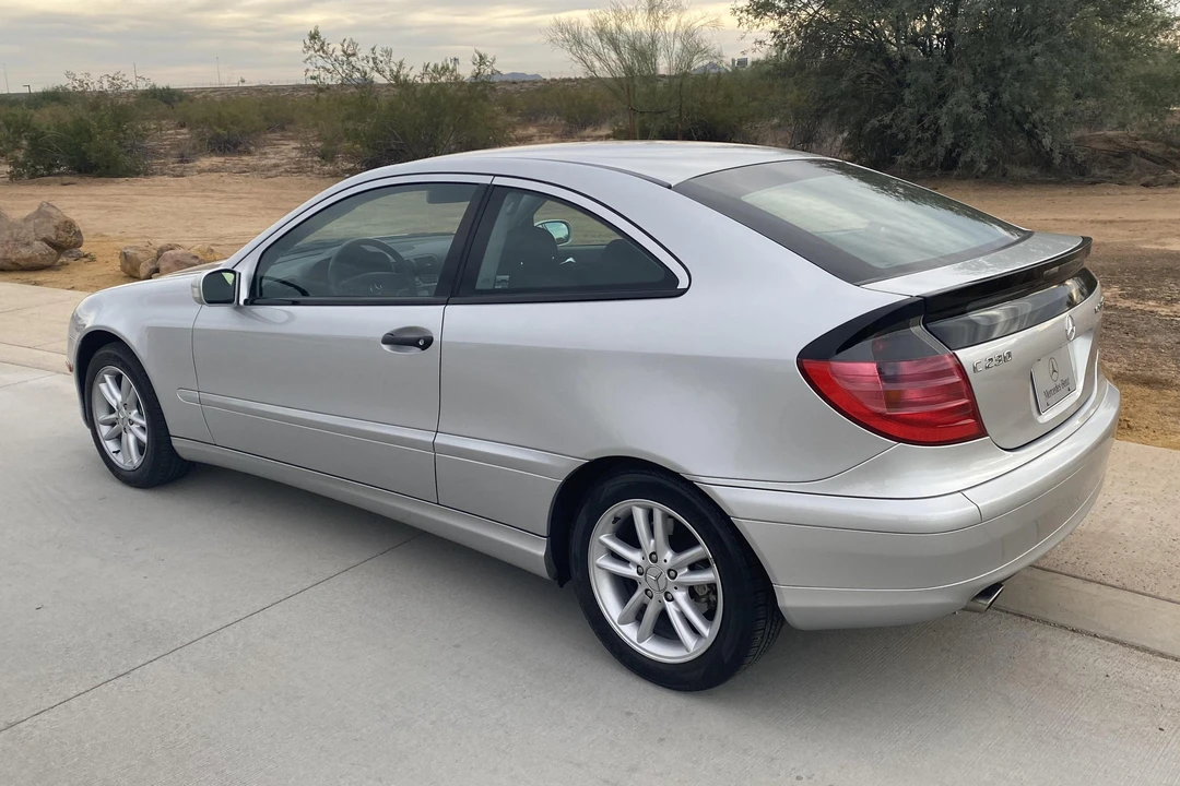 2002 Mercedes-Benz W203 C-Class - Image 4 of 26