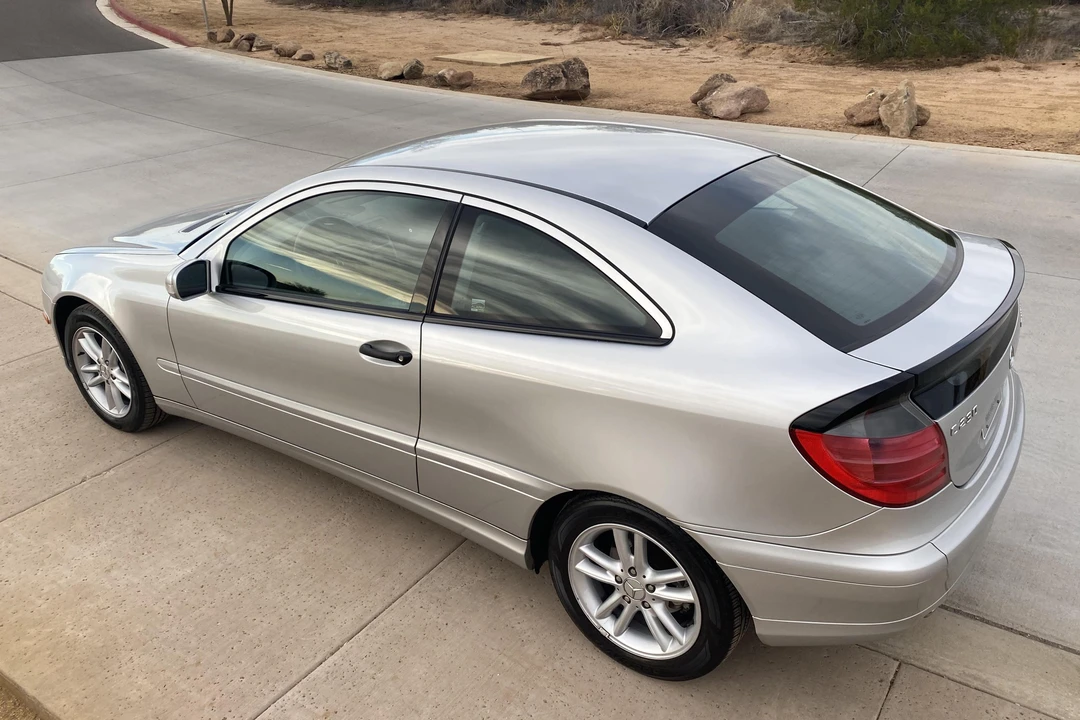 2002 Mercedes-Benz W203 C-Class - Image 15 of 26