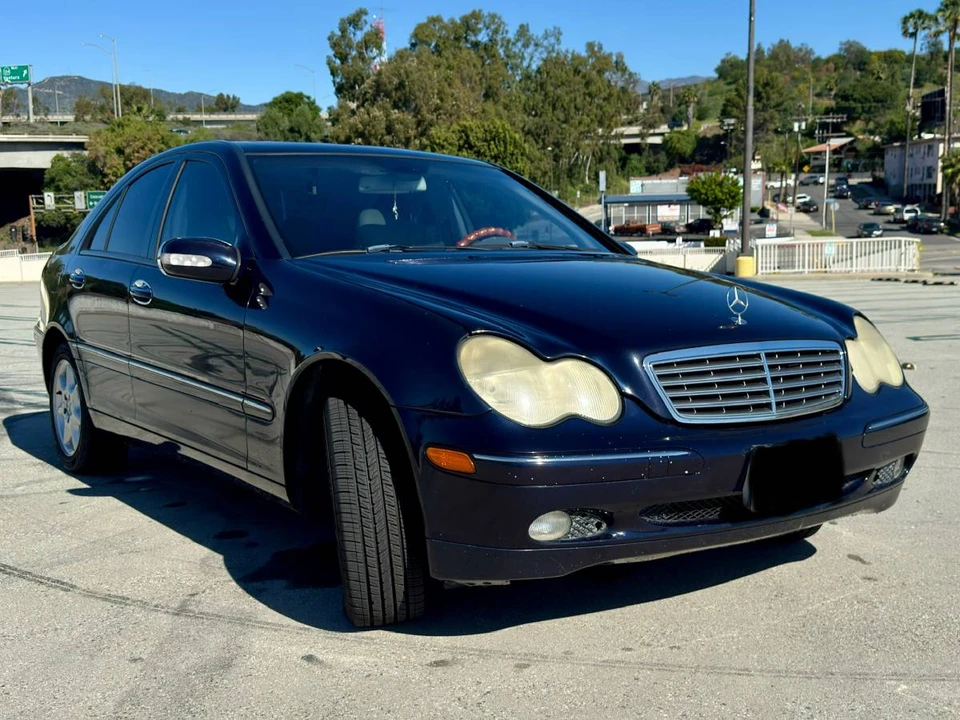 2002 Mercedes-Benz W203 C-Class - Image 3 of 19