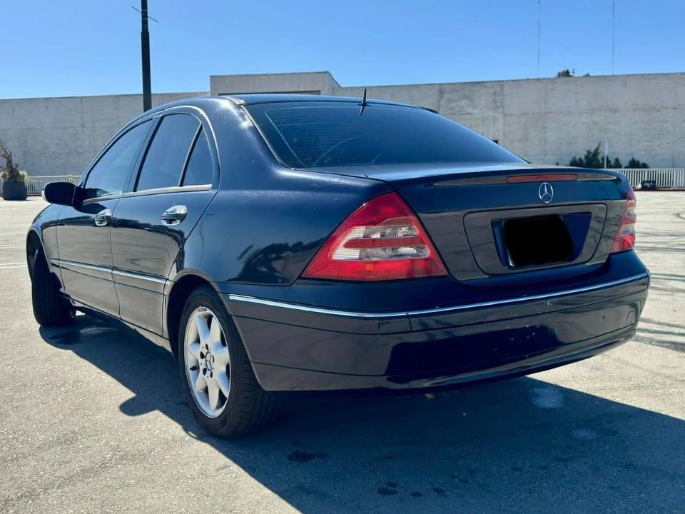 2002 Mercedes-Benz W203 C-Class - Image 6 of 19