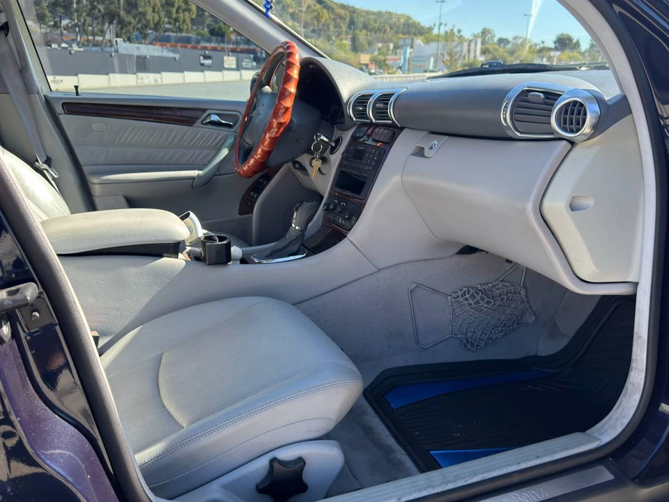 2002 Mercedes-Benz W203 C-Class - Image 15 of 19