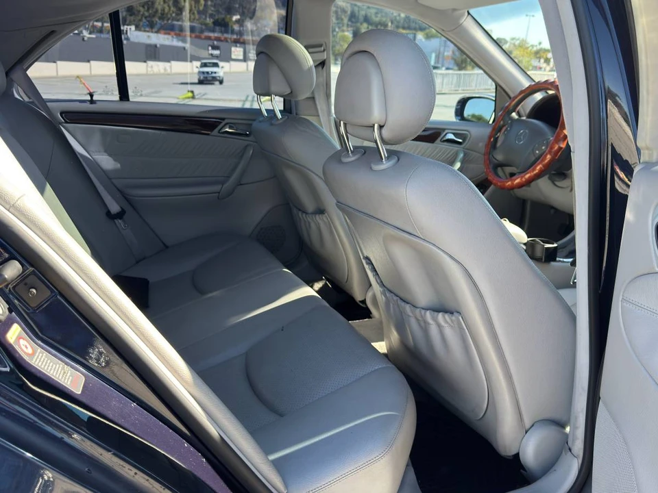 2002 Mercedes-Benz W203 C-Class - Image 16 of 19