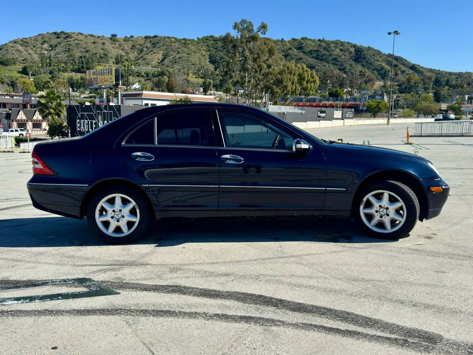 2002 Mercedes-Benz W203 C-Class - Image 5 of 19