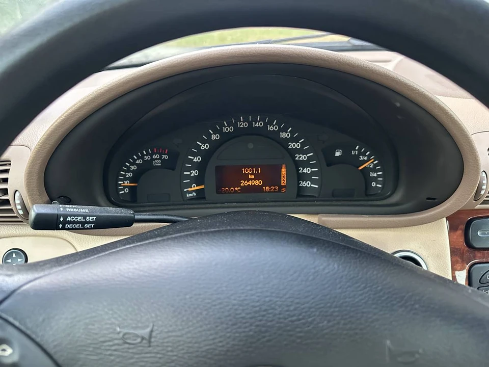 2002 Mercedes-Benz W203 C-Class - Image 8 of 11