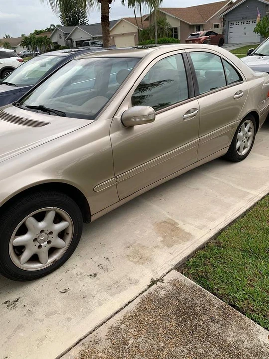2002 Mercedes-Benz W203 C-Class - Image 9 of 11