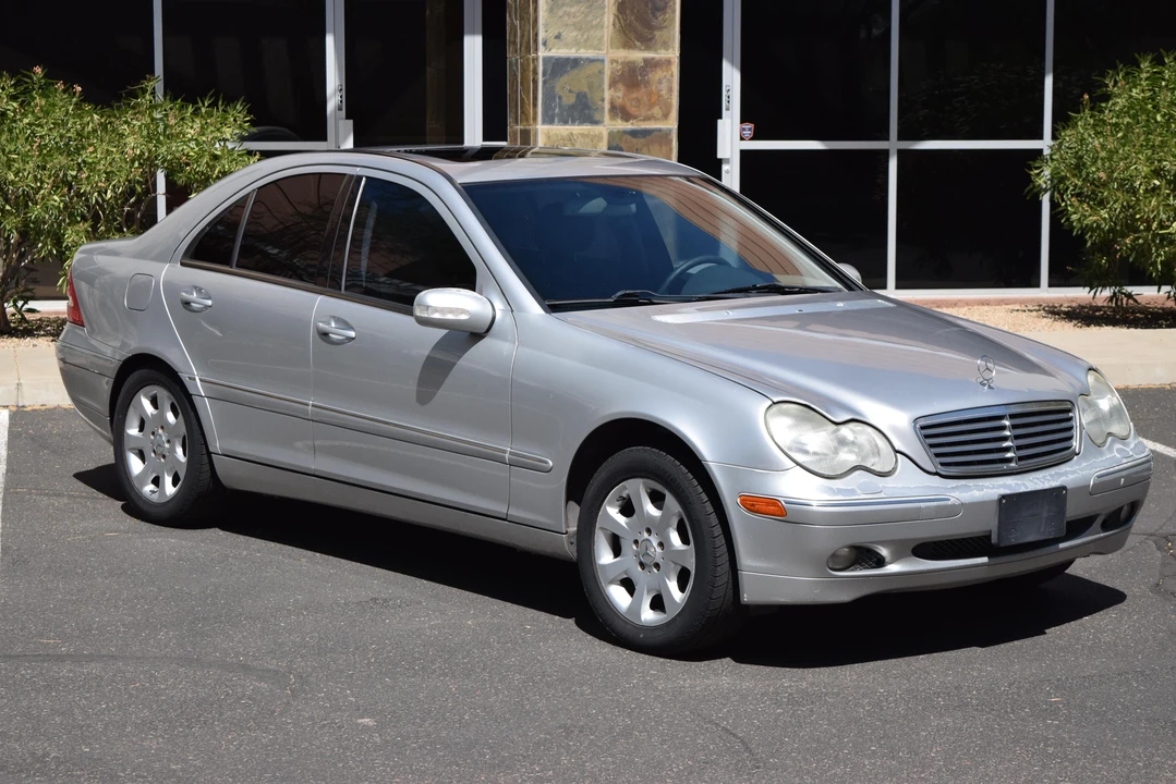 2002 Mercedes-Benz W203 C-Class - Image 8 of 31