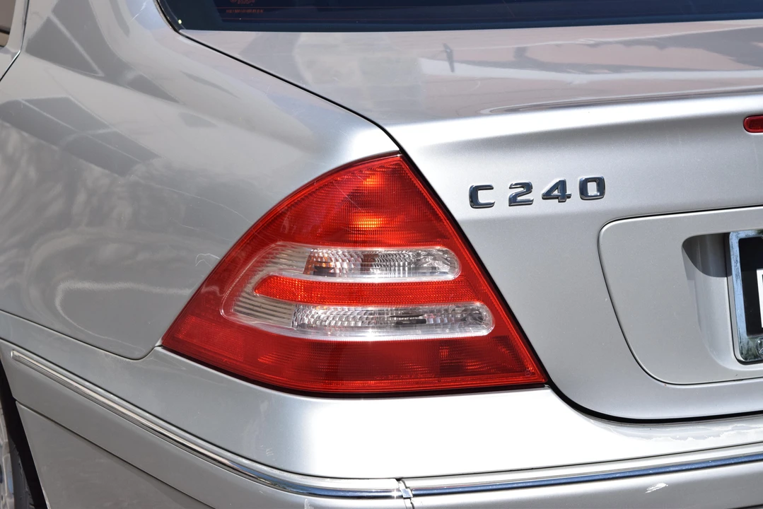 2002 Mercedes-Benz W203 C-Class - Image 19 of 31