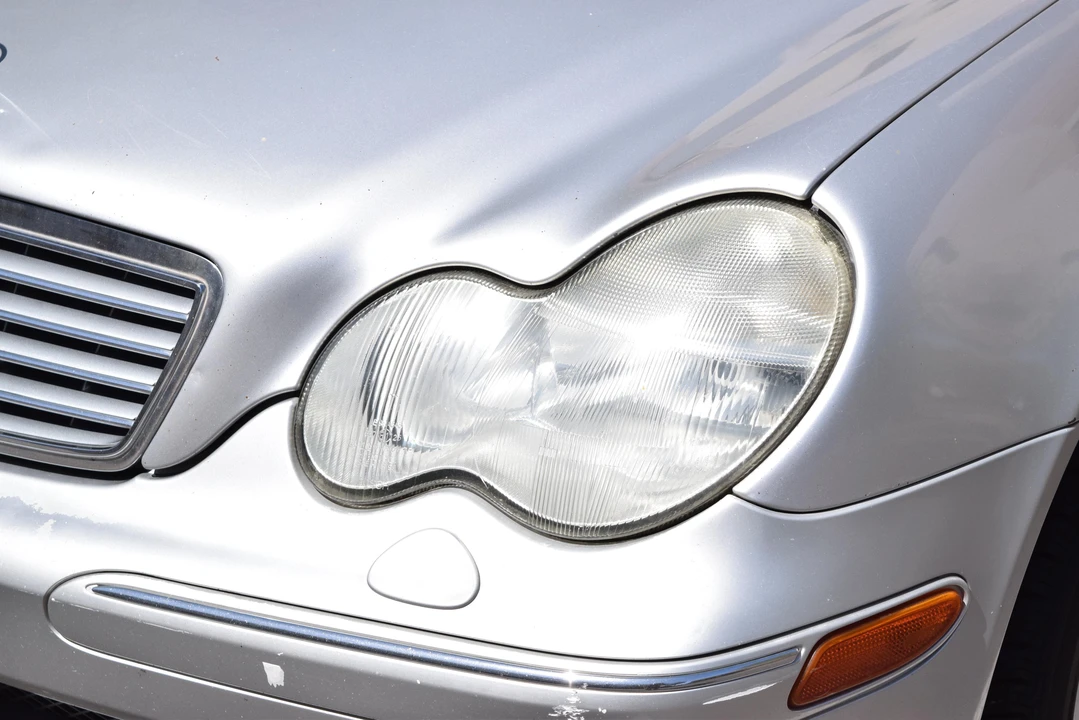2002 Mercedes-Benz W203 C-Class - Image 12 of 31
