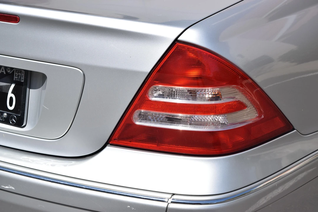 2002 Mercedes-Benz W203 C-Class - Image 20 of 31
