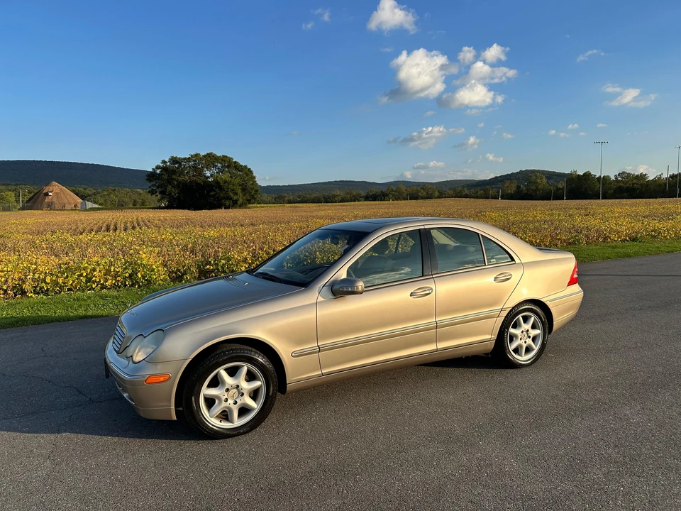 2002 Mercedes-Benz W203 C-Class - Image 14 of 31