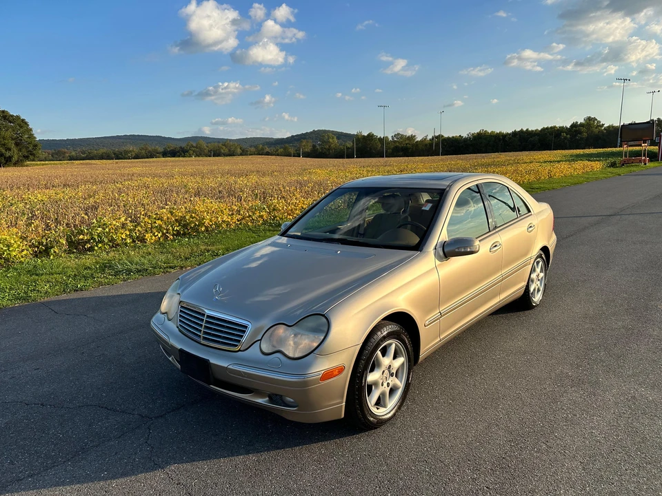 2002 Mercedes-Benz W203 C-Class - Image 9 of 31