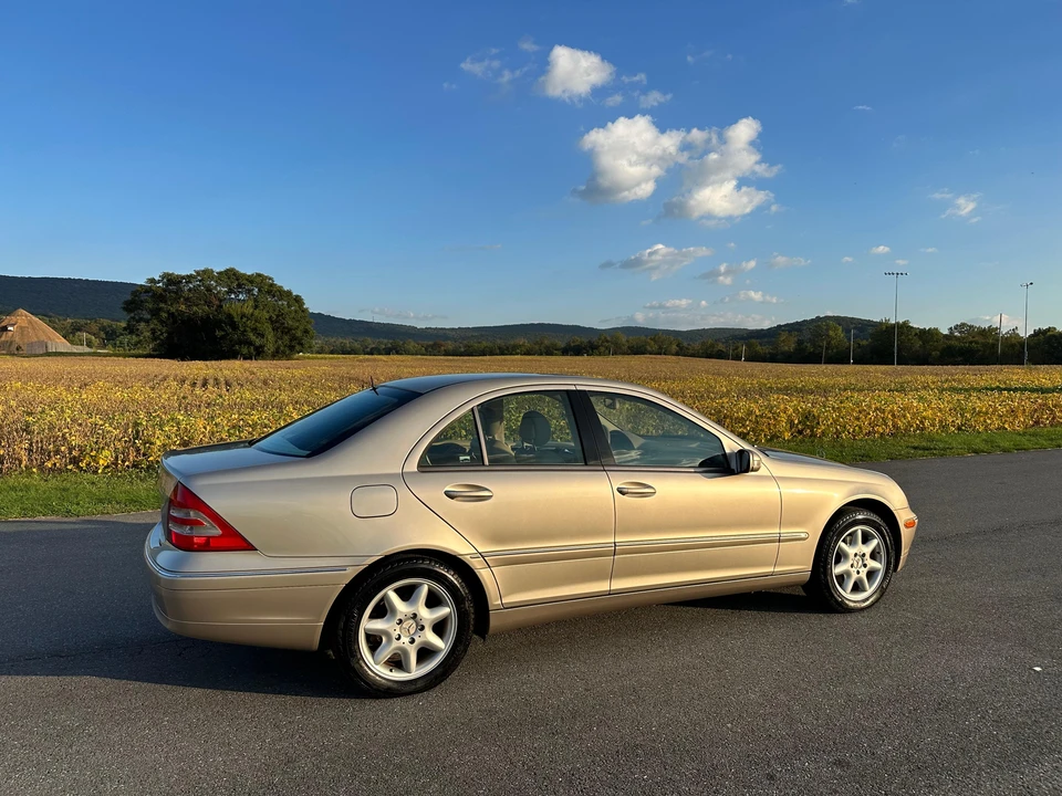 2002 Mercedes-Benz W203 C-Class - Image 23 of 31