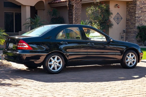 2002 Mercedes-Benz W203 C-Class - Image 3 of 7