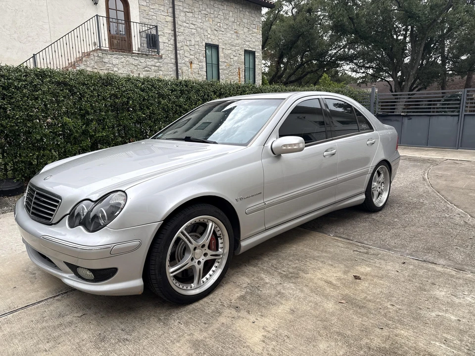 2002 Mercedes-Benz W203 C 30 CDI & C 32 AMG - Image 2 of 31