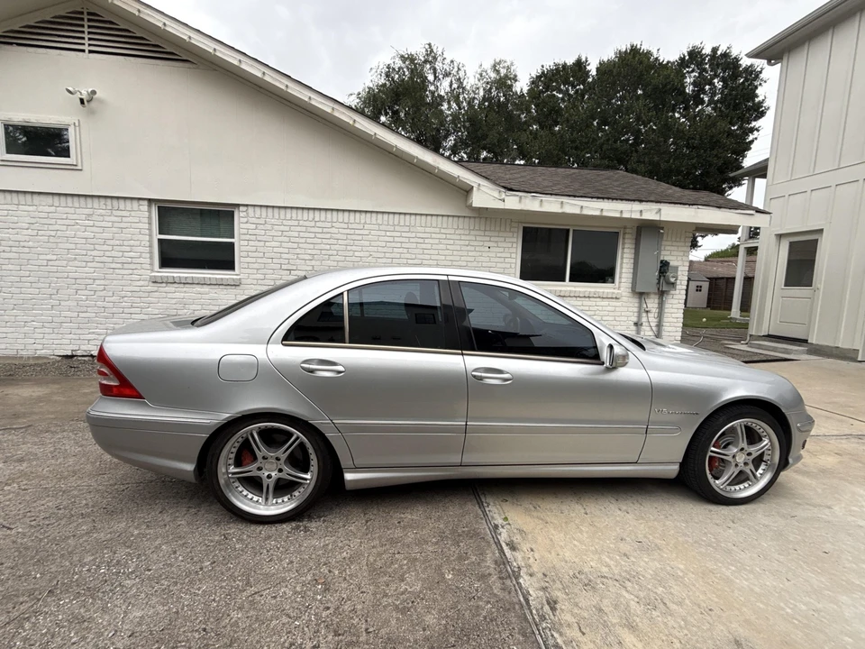 2002 Mercedes-Benz W203 C 30 CDI & C 32 AMG - Image 11 of 31