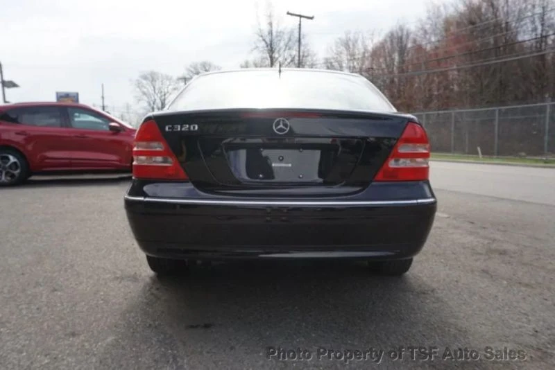 2002 Mercedes-Benz W203 C-Class - Image 6 of 12