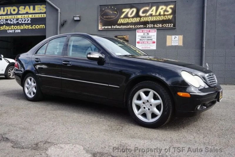 2002 Mercedes-Benz W203 C-Class - Image 9 of 12