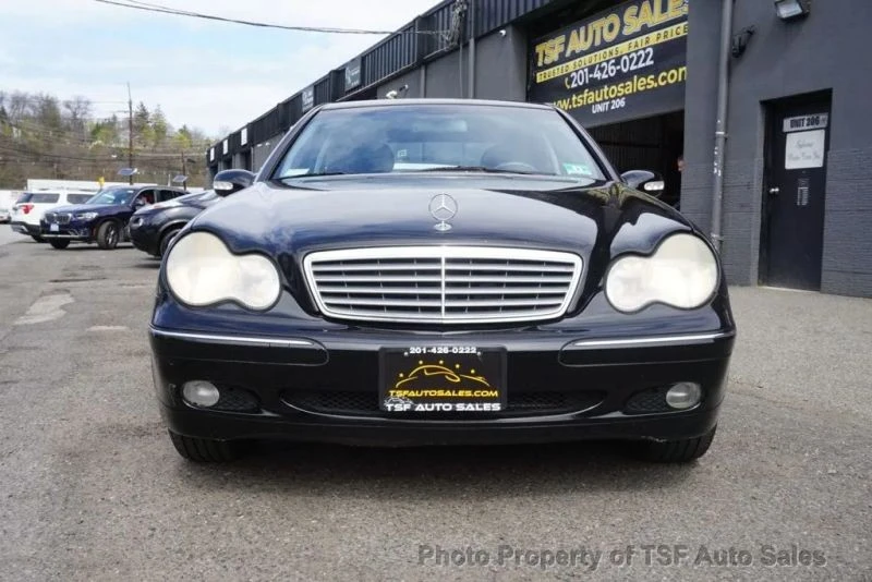 2002 Mercedes-Benz W203 C-Class - Image 2 of 12