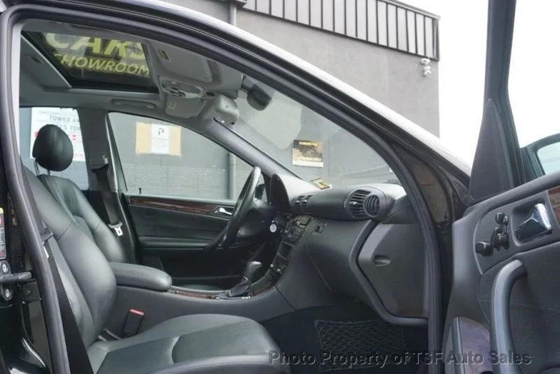 2002 Mercedes-Benz W203 C-Class - Image 11 of 12