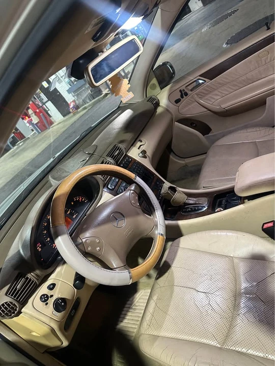 2002 Mercedes-Benz W203 C-Class - Image 12 of 17