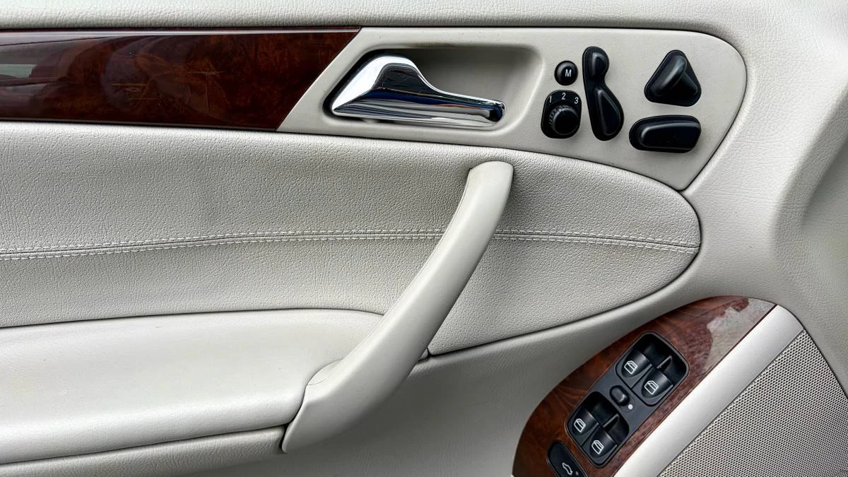2002 Mercedes-Benz W203 C-Class - Image 9 of 13