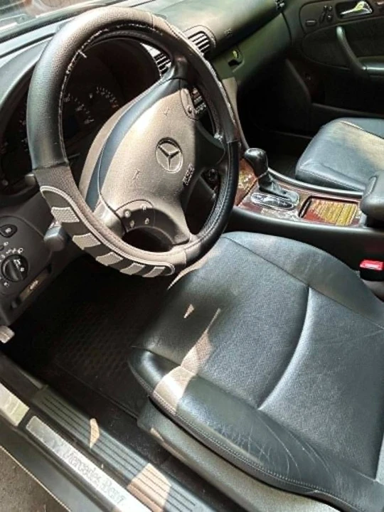 2002 Mercedes-Benz W203 C-Class - Image 11 of 17