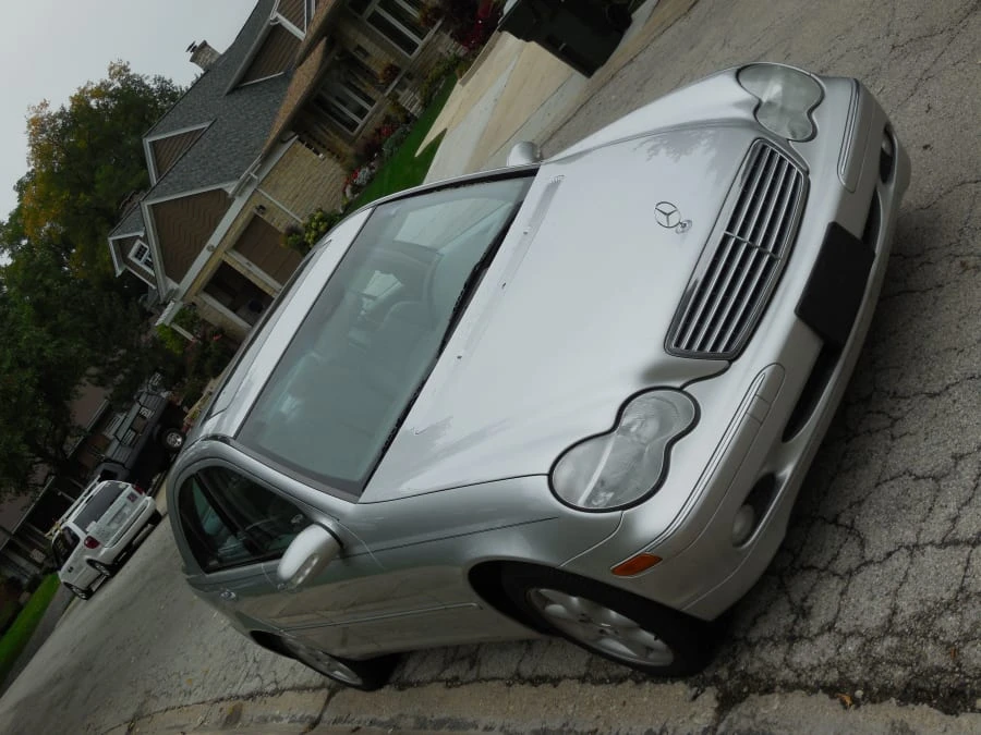 2002 Mercedes-Benz W203 C-Class - Image 2 of 3