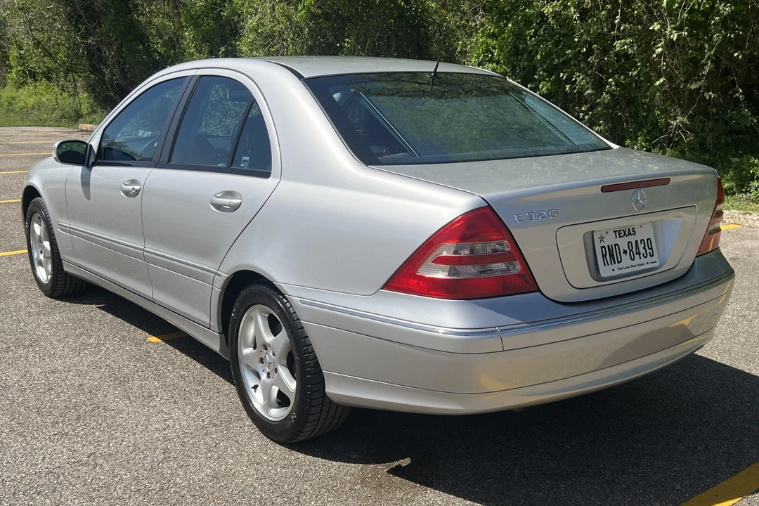 2002 Mercedes-Benz W203 C-Class - Image 4 of 31