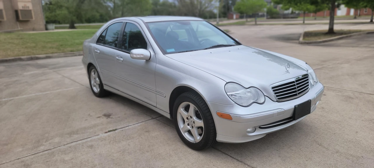 2002 Mercedes-Benz W203 C-Class - Image 17 of 31