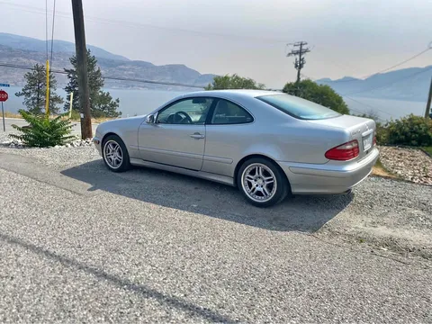 2002 Mercedes-Benz CLK-Class