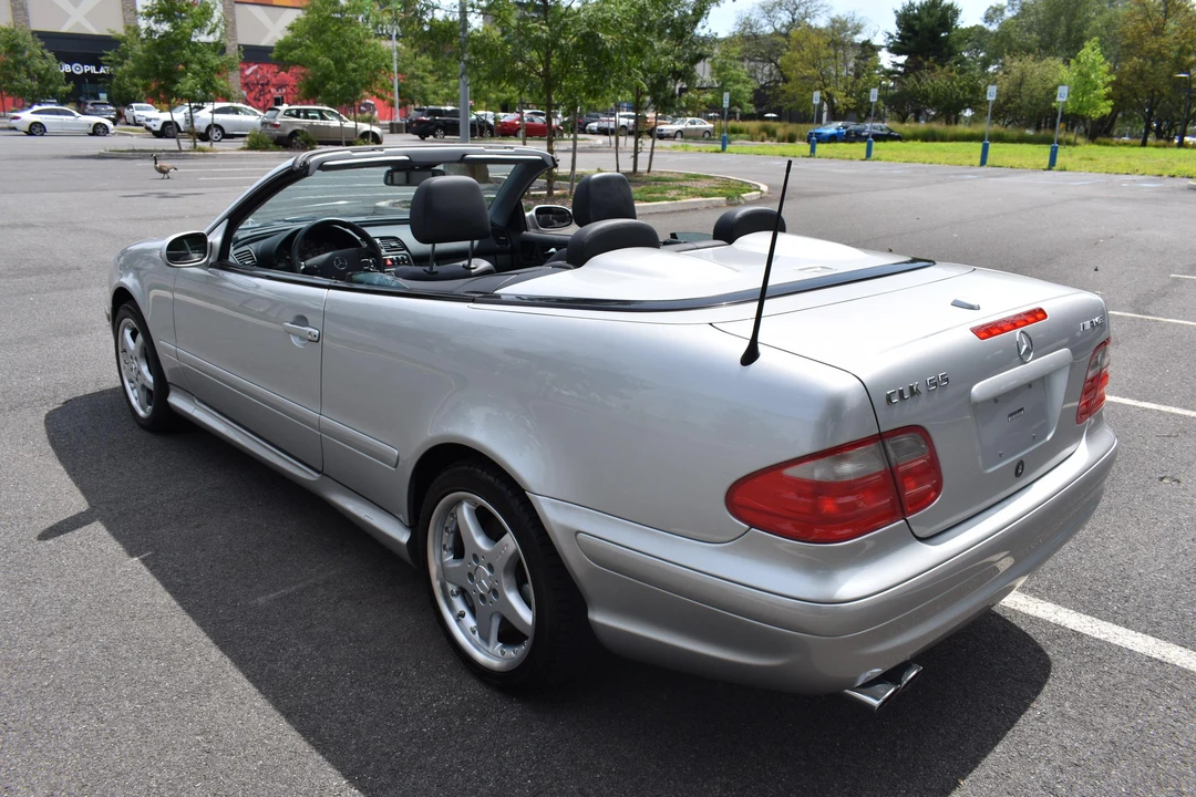2002 Mercedes-Benz C208/A208 CLK 55 AMG - Image 2 of 31