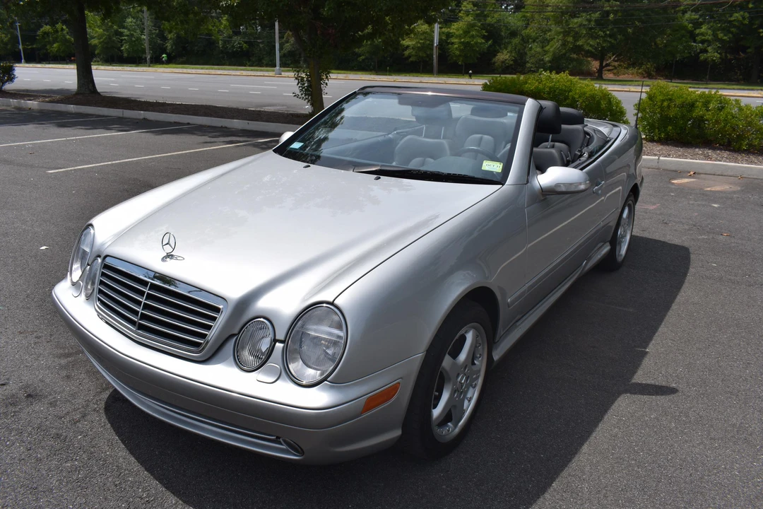 2002 Mercedes-Benz C208/A208 CLK 55 AMG - Image 10 of 31