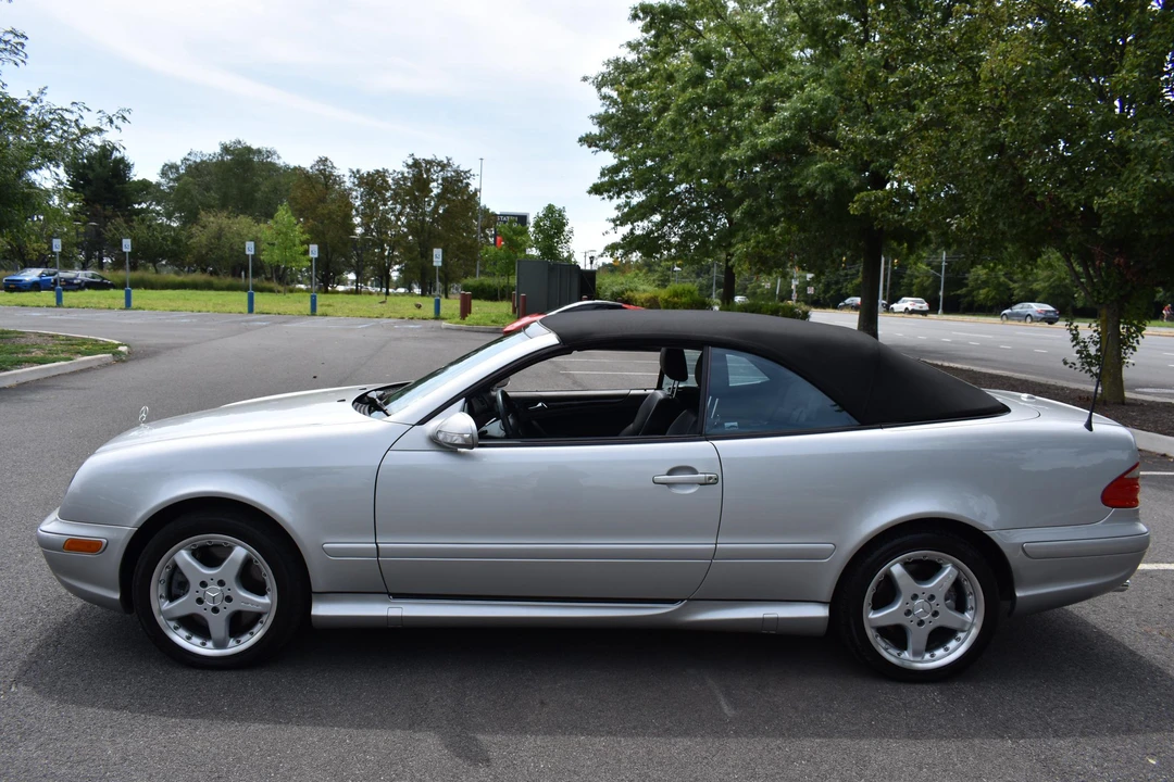 2002 Mercedes-Benz C208/A208 CLK 55 AMG - Image 13 of 31
