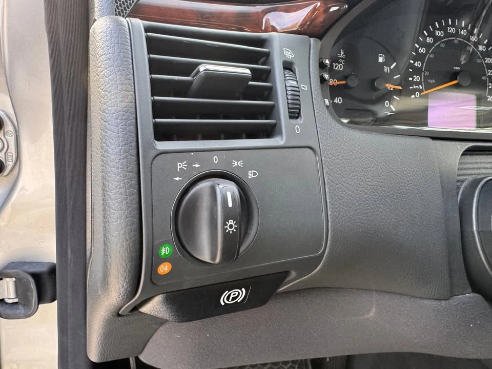 2002 Mercedes-Benz W210 E-Class - Image 9 of 20