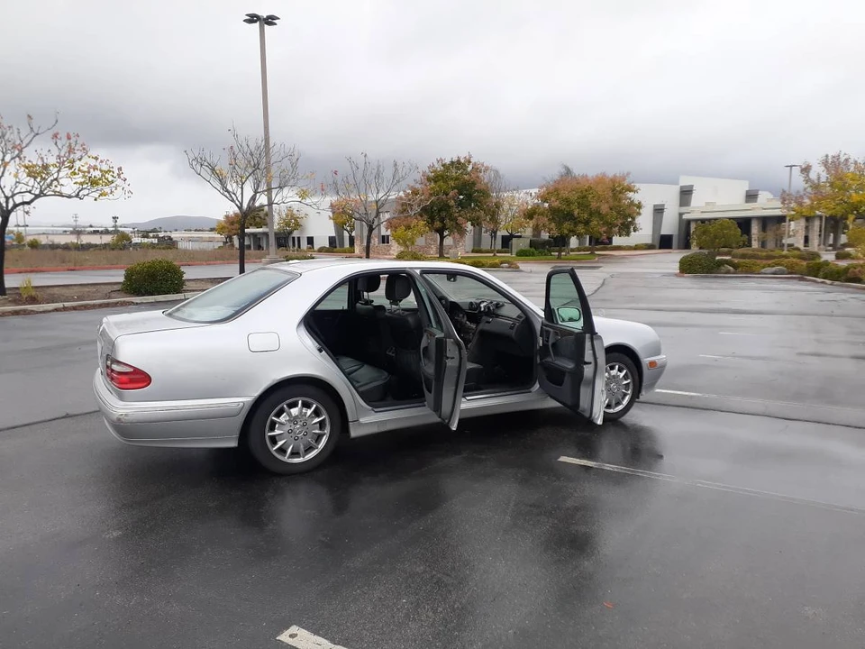 2002 Mercedes-Benz W210 E-Class - Image 4 of 24