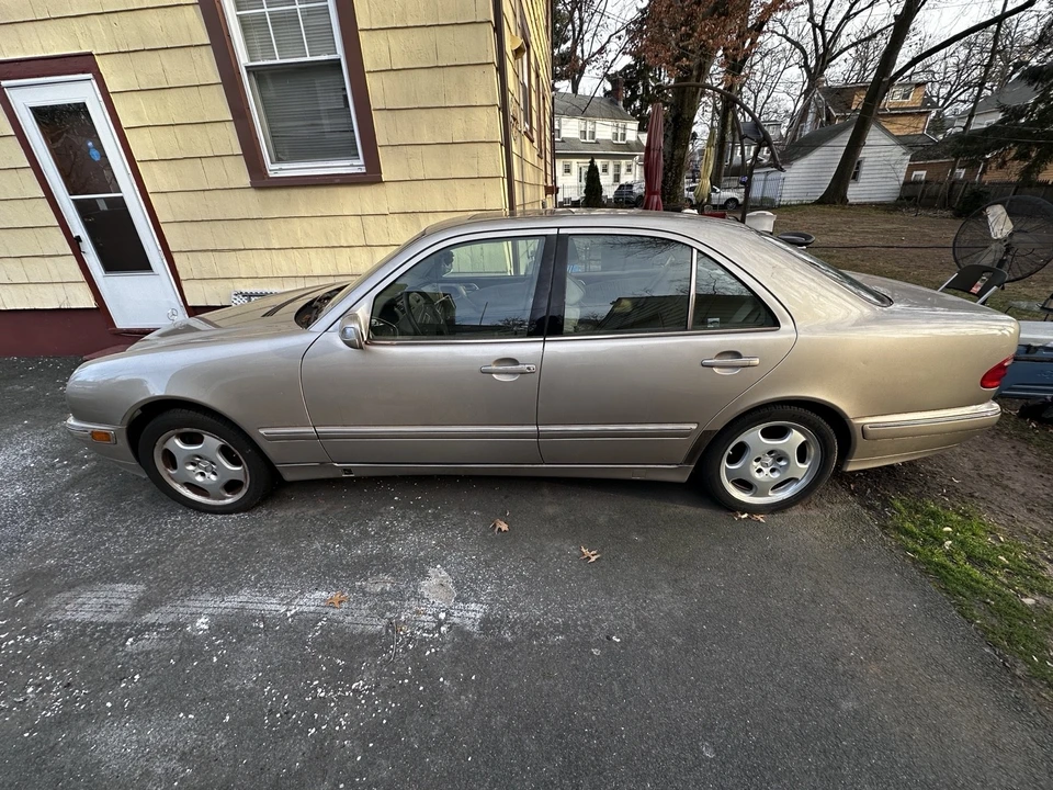 2002 Mercedes-Benz W210 E-Class - Image 2 of 9