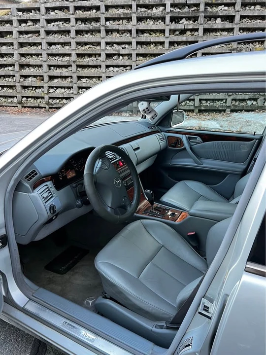 2002 Mercedes-Benz W210 E-Class - Image 8 of 18