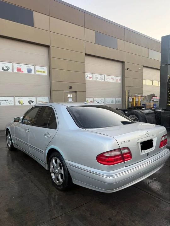 2002 Mercedes-Benz W210 E-Class - Image 4 of 17