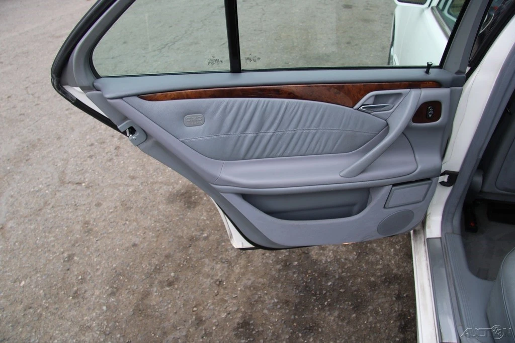 2002 Mercedes-Benz W210 E-Class - Image 20 of 21