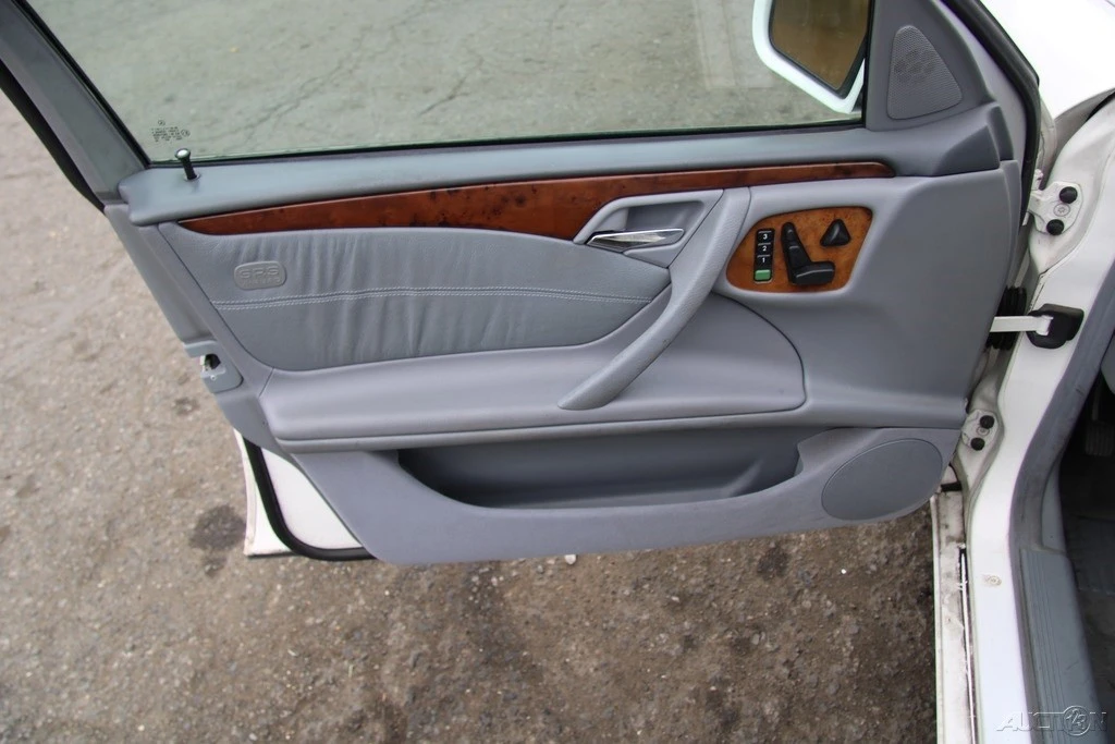 2002 Mercedes-Benz W210 E-Class - Image 13 of 21